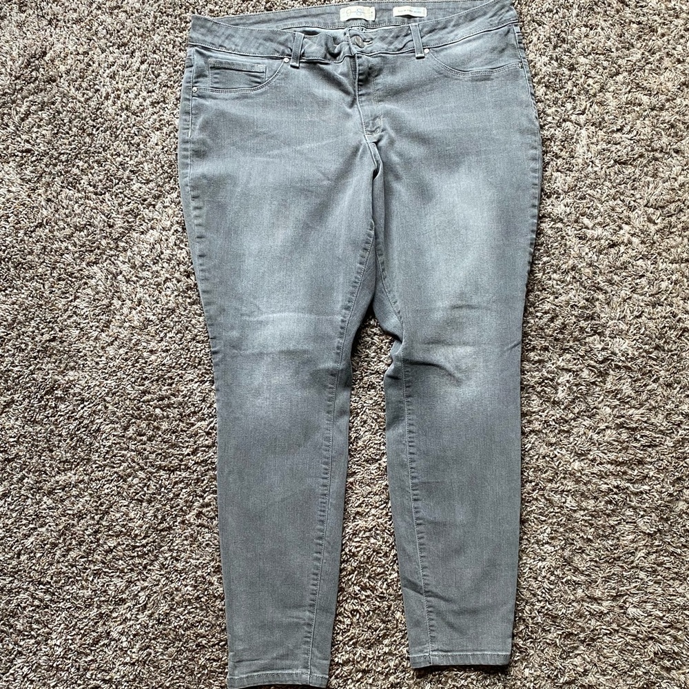Jessica Simpson super skinny jeans